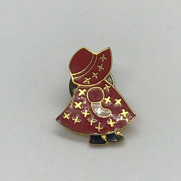 VTG Lapel Pin - Picture 7 of 8